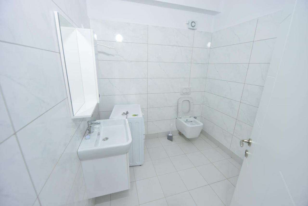 Elvin Deluxe Apartment Velipoje Ngoại thất bức ảnh
